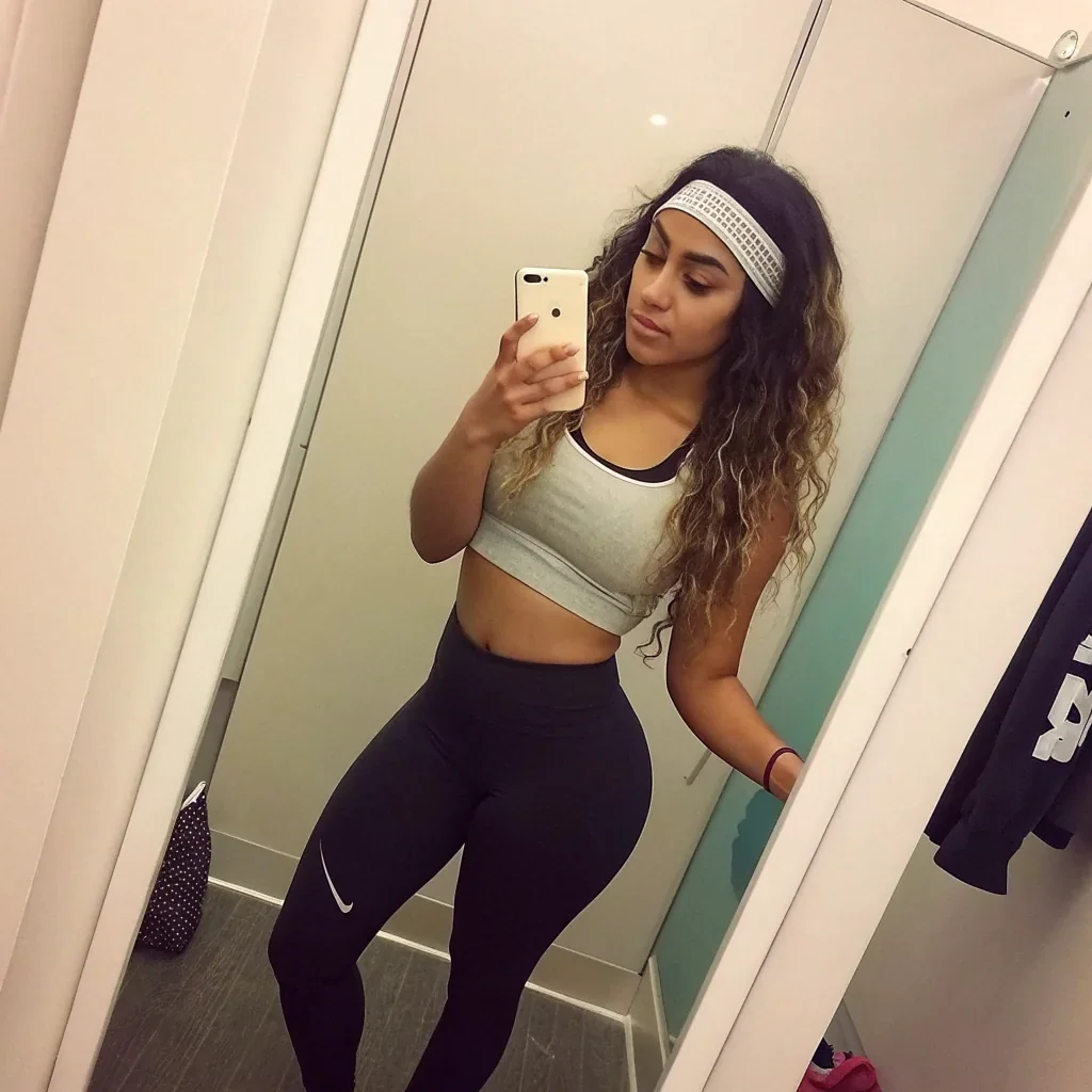 Nélia